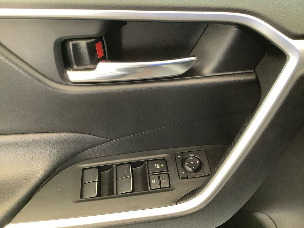 Used 2024 White Toyota XLE image 12
