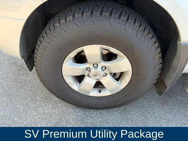 Used 2012 Silver Nissan SV image 7