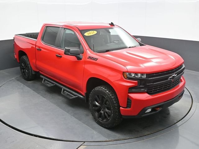 Used 2021 Red Chevrolet RST image 14
