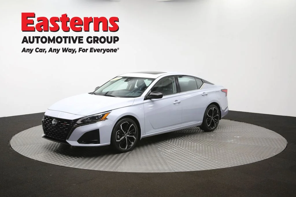 Used 2023 Gray Nissan 2.5 SR image 57