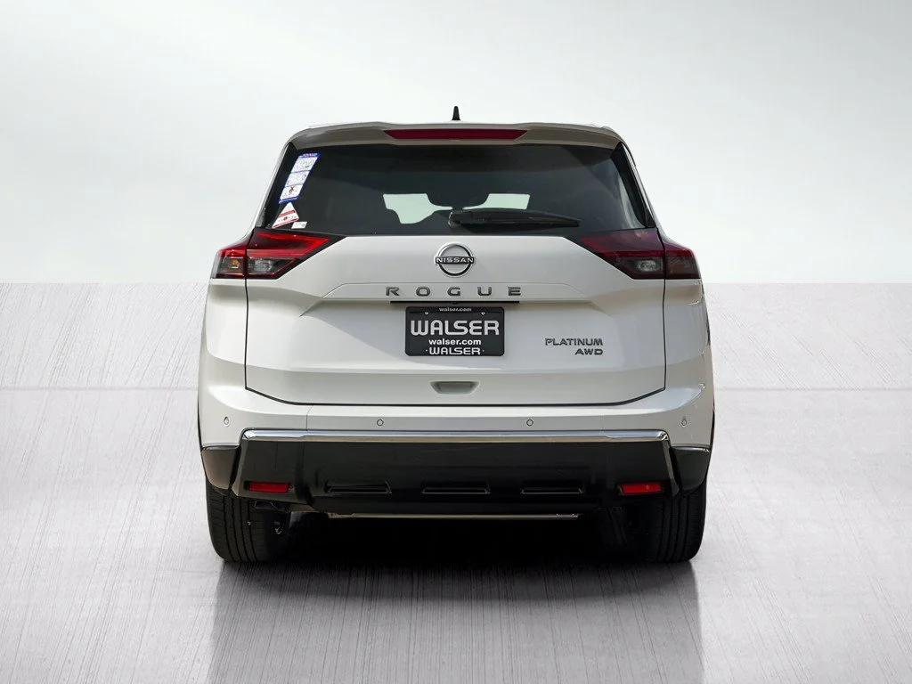 New 2026 Everest White Pearl Tricoat Nissan Platinum image 5