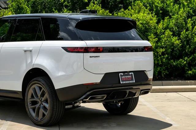New 2026 Fuji White Land Rover SE image 14