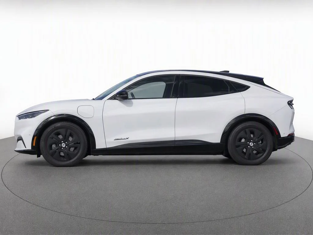 Certified Used 2023 White Ford California Route 1 image 8