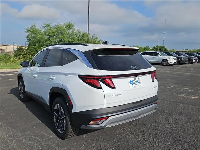 New 2026 Creamy White Pearl Hyundai SEL image 3