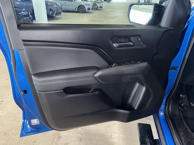 Used 2023 Blue Metallic GMC Elevation image 17
