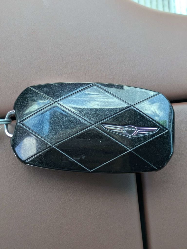 Used 2025 Silver Genesis 3.5T Prestige image 33