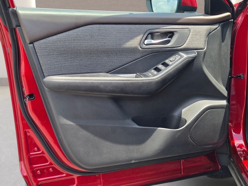 Used 2022 Red Nissan SV image 20