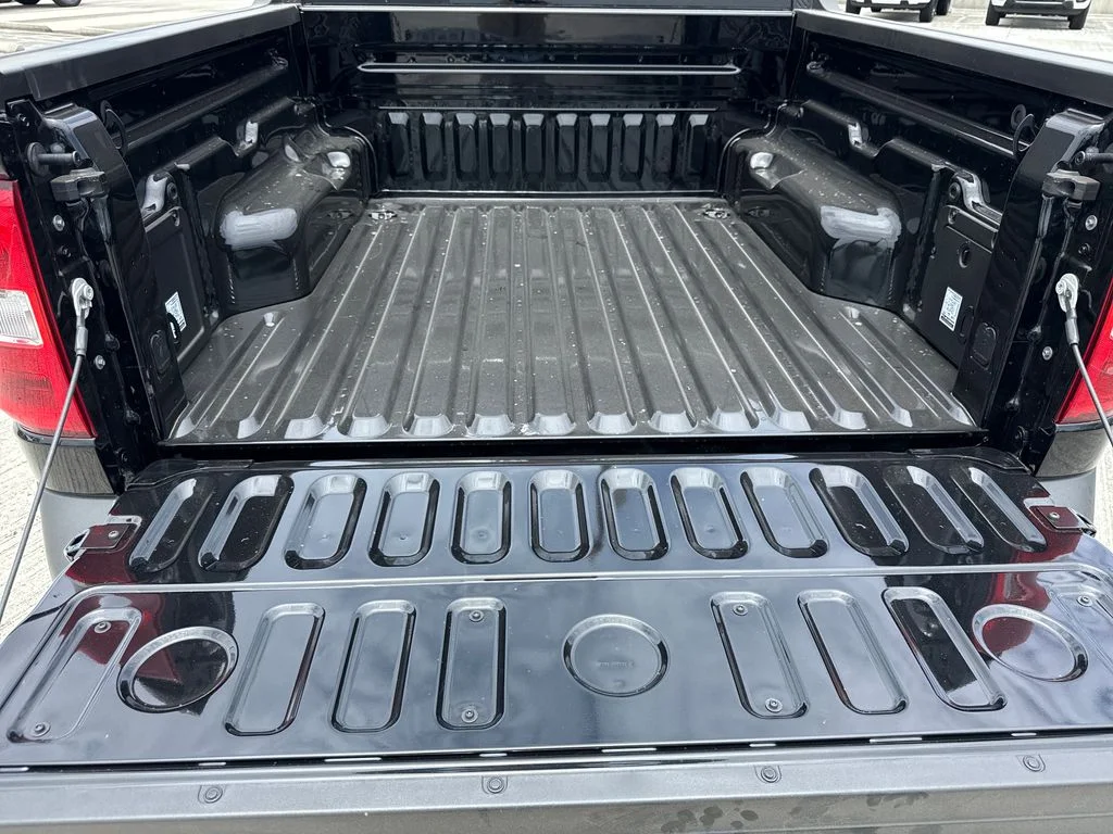 New 2026 Black Ford XLT image 21