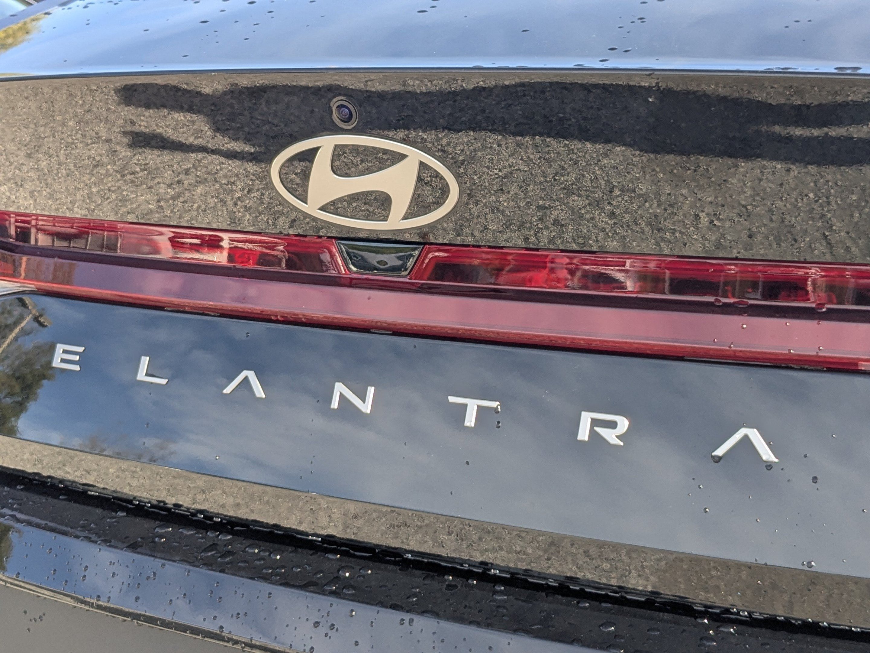 New 2026 Abyss Black Hyundai SE image 13