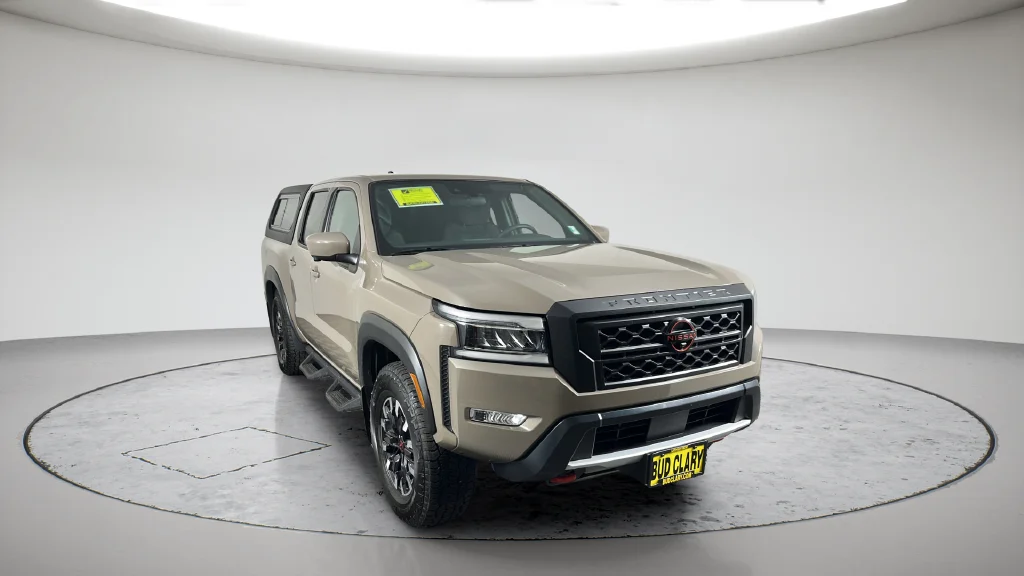 Used 2022 Beige Nissan PRO-4X image 5