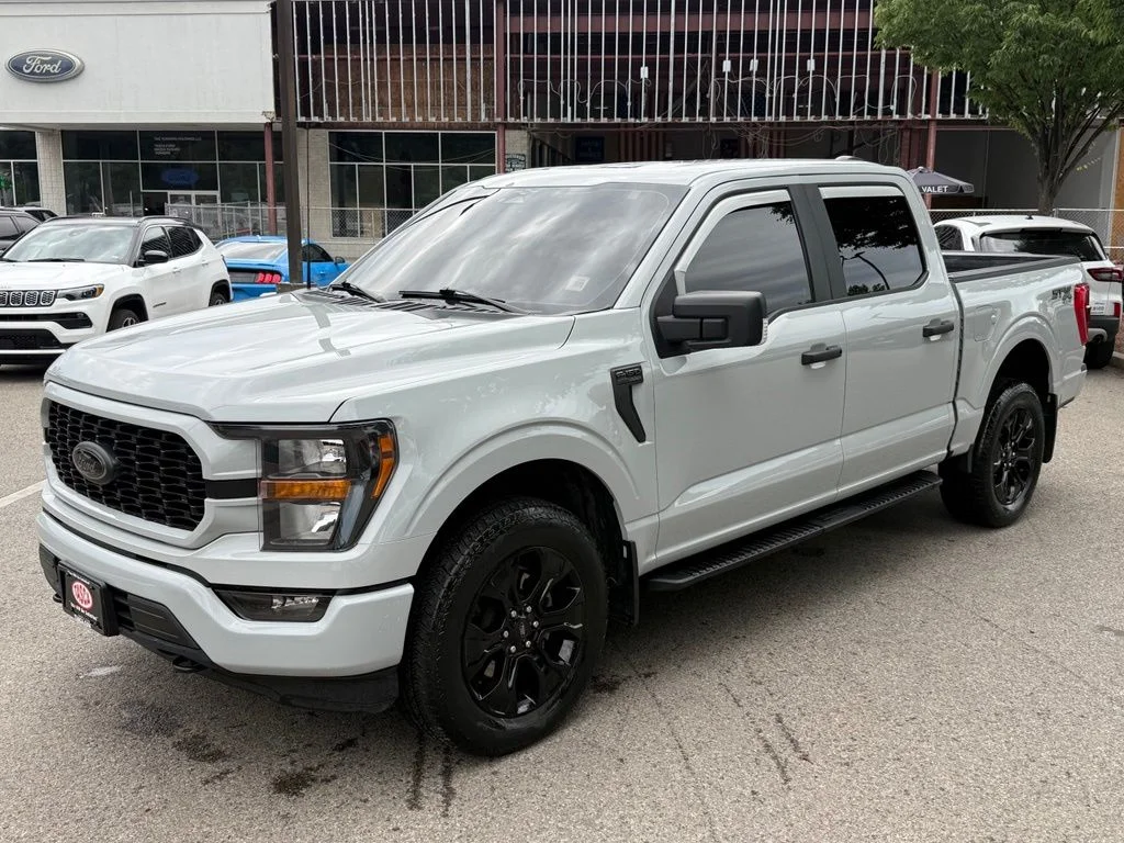 Used 2023 White Ford XL image 4