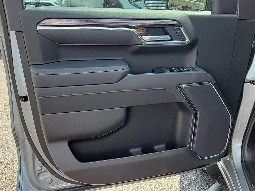 New 2026 Sterling Gray Metallic Chevrolet RST image 22