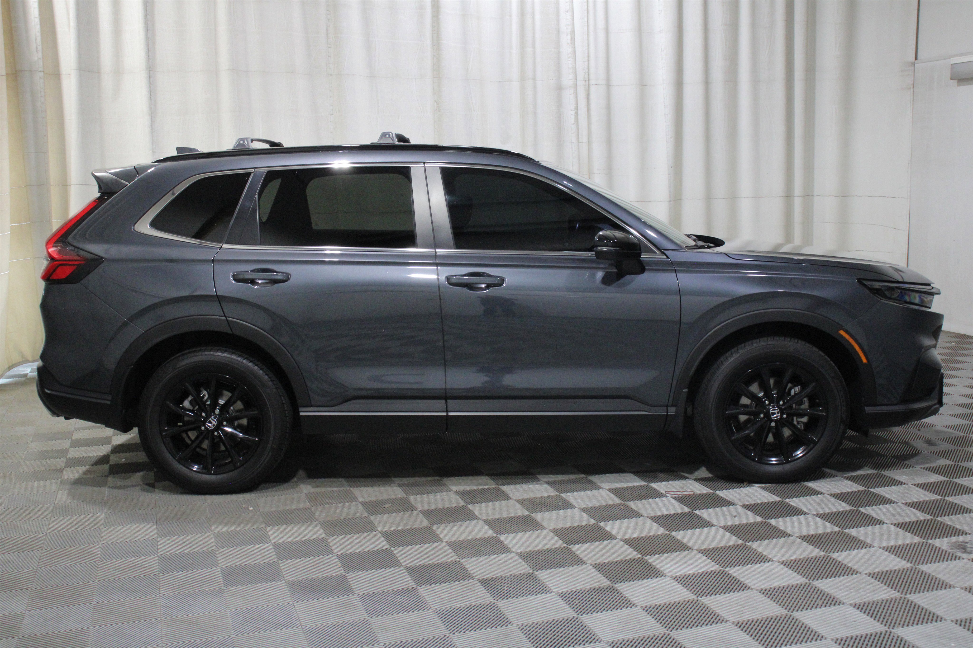 Used 2025 Urban Gray Pearl Honda Sport image 31