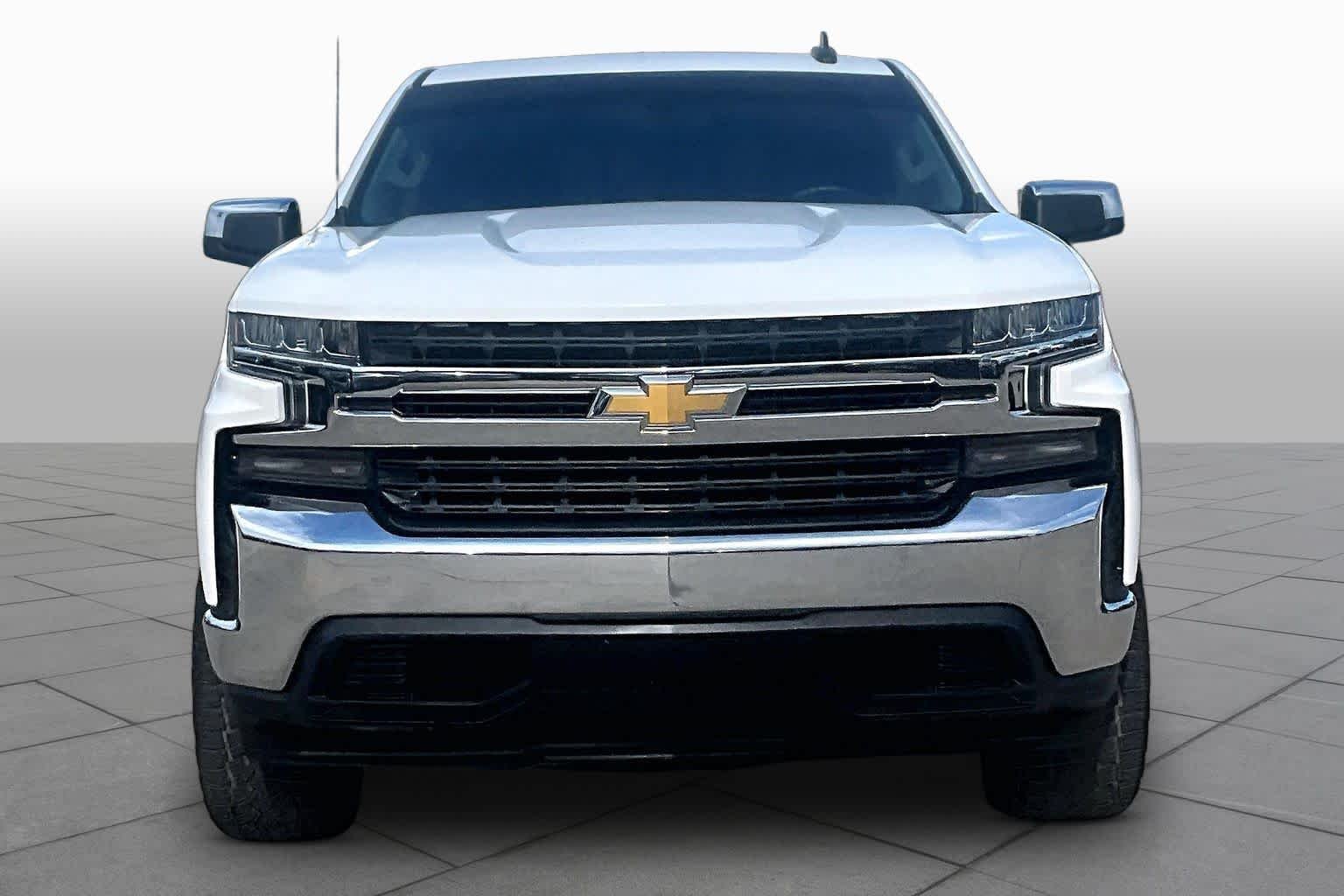 Used 2019 Summit White Chevrolet LT image 4