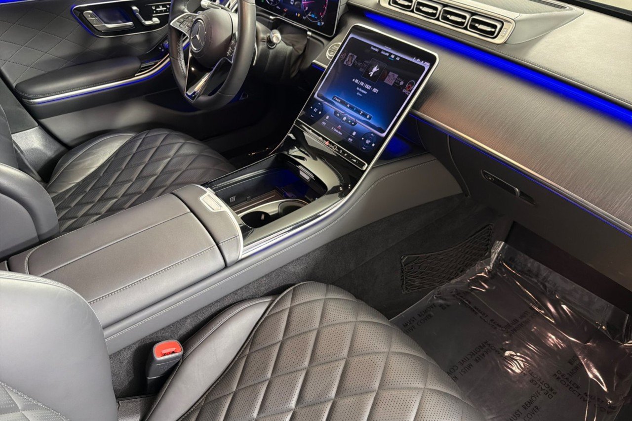 Certified Used 2022 Black Mercedes-Benz S 580 image 14
