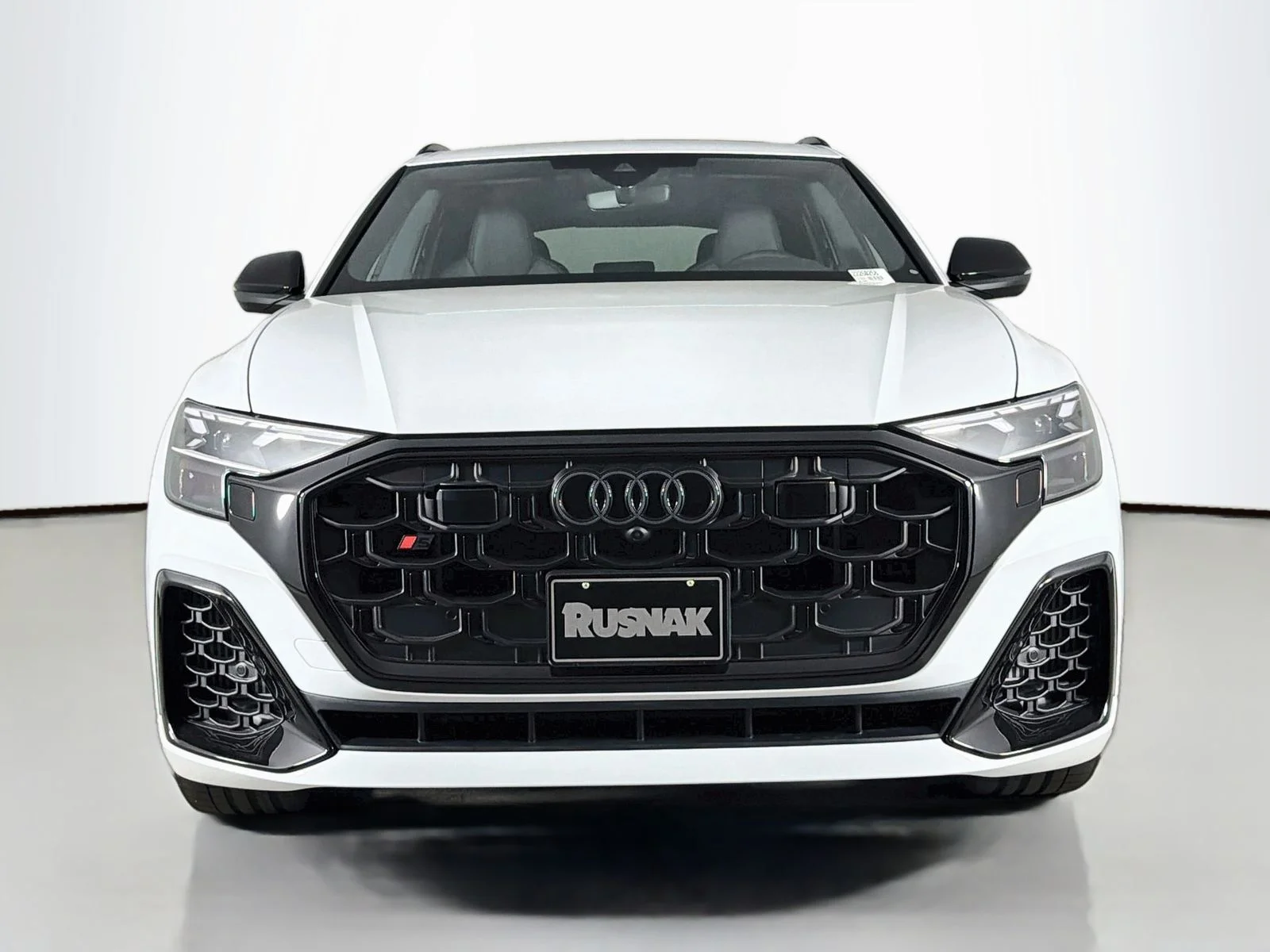 New 2026 White Audi 4.0T Premium Plus image 2