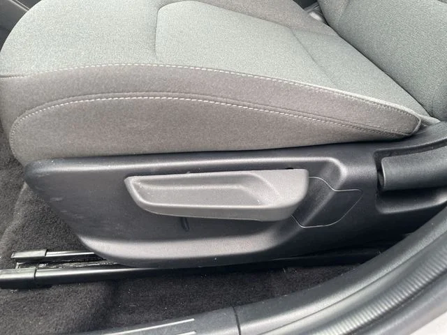 2025 Kia K4 LXS - Photo 16