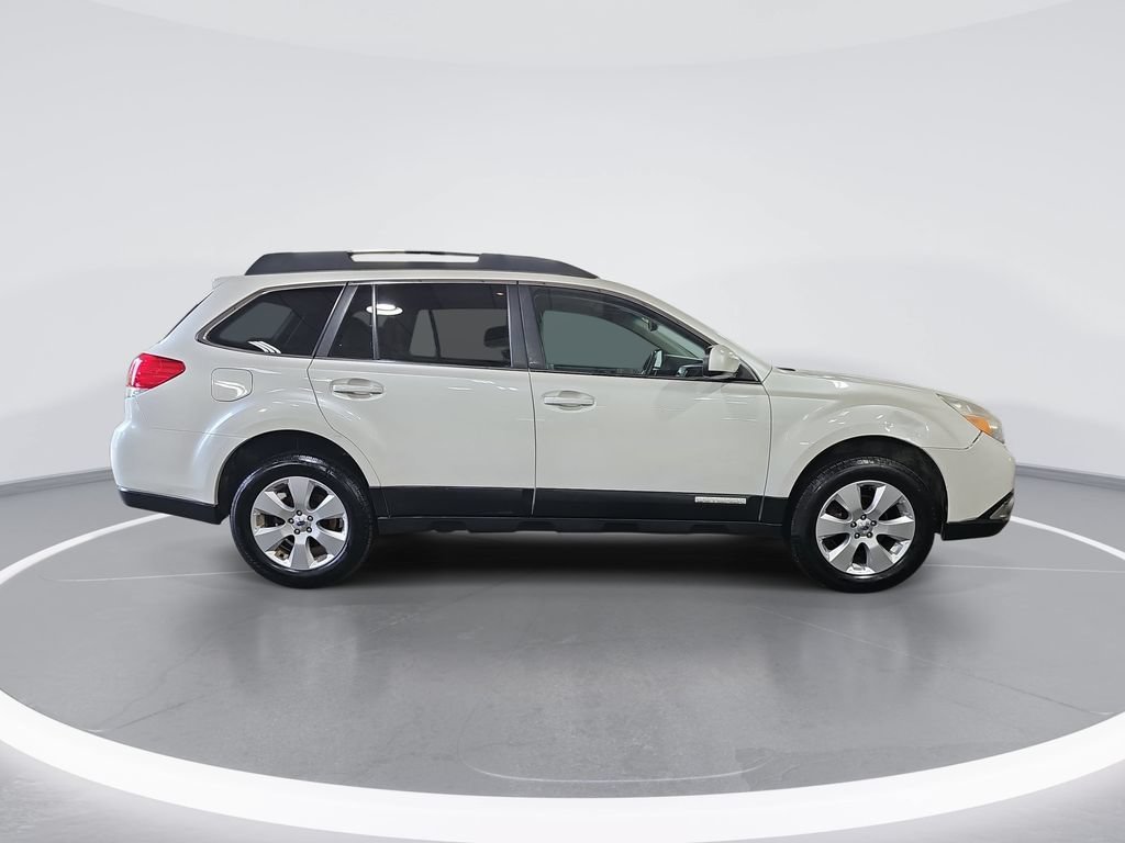 Used 2011 Subaru Outback I Limited with VIN 4S4BRCKC7B3439264 for sale in Grand Rapids, MI