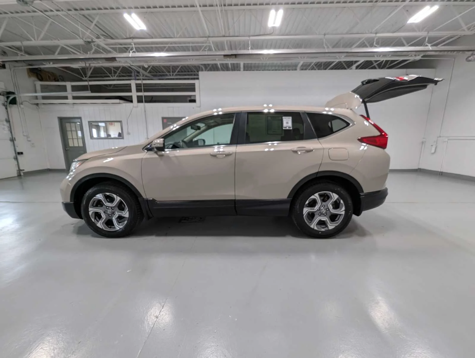 Used 2017 Sandstorm Metallic Honda EX-L image 13