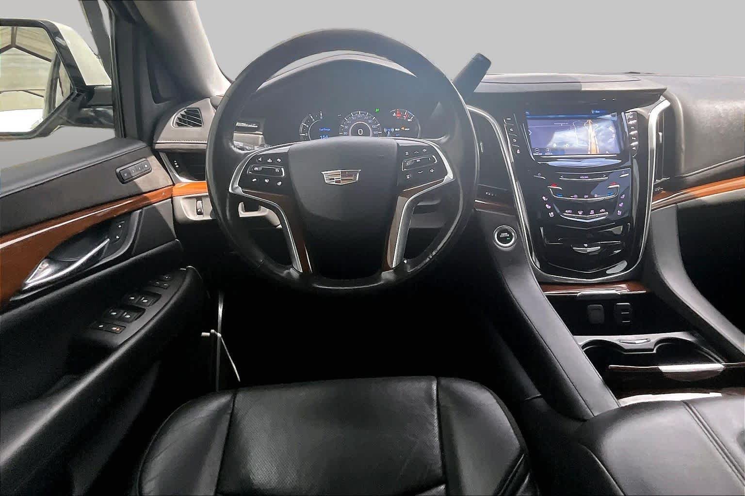 Used 2020 Crystal White Tricoat Cadillac Premium Luxury image 6
