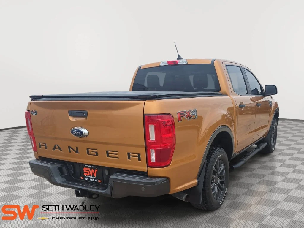 Used 2019 Orange Ford XLT image 7