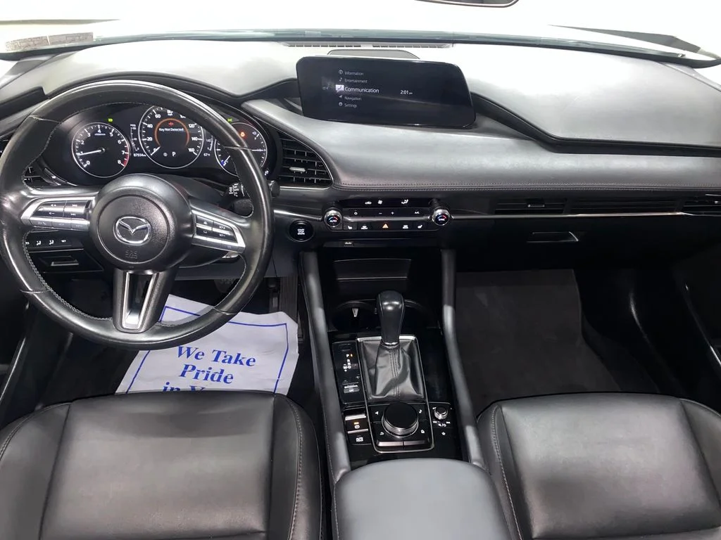 Used 2020 White Mazda Preferred image 27