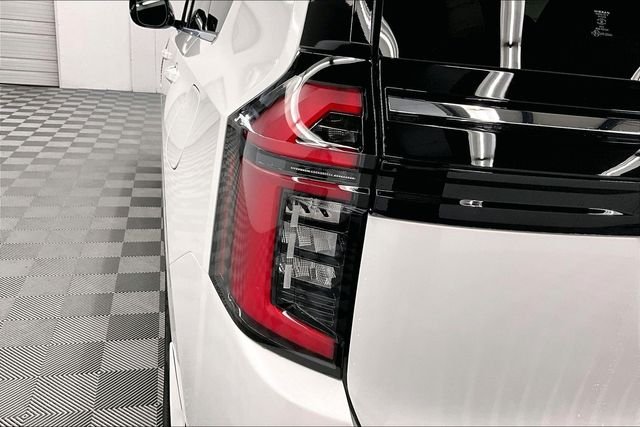 New 2026 Aspen White Tricoat Nissan SL image 20