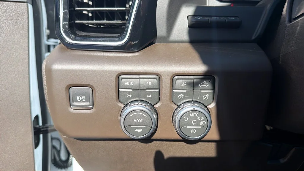 New 2026 Glacier White Tricoat GMC Denali image 18