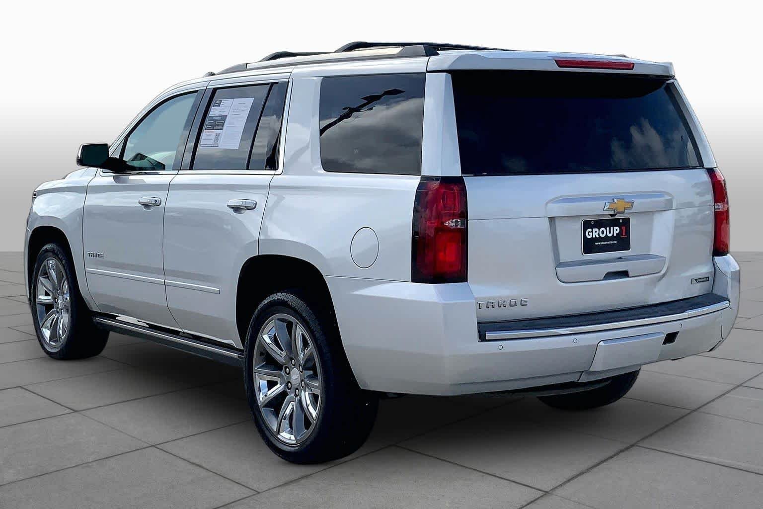 Used 2018 Silver Ice Metallic Chevrolet Premier image 12