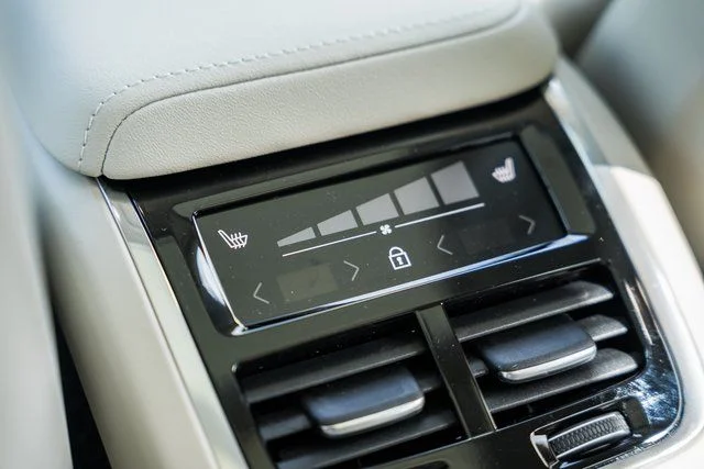 New 2026 Crystal White Volvo Ultra image 30