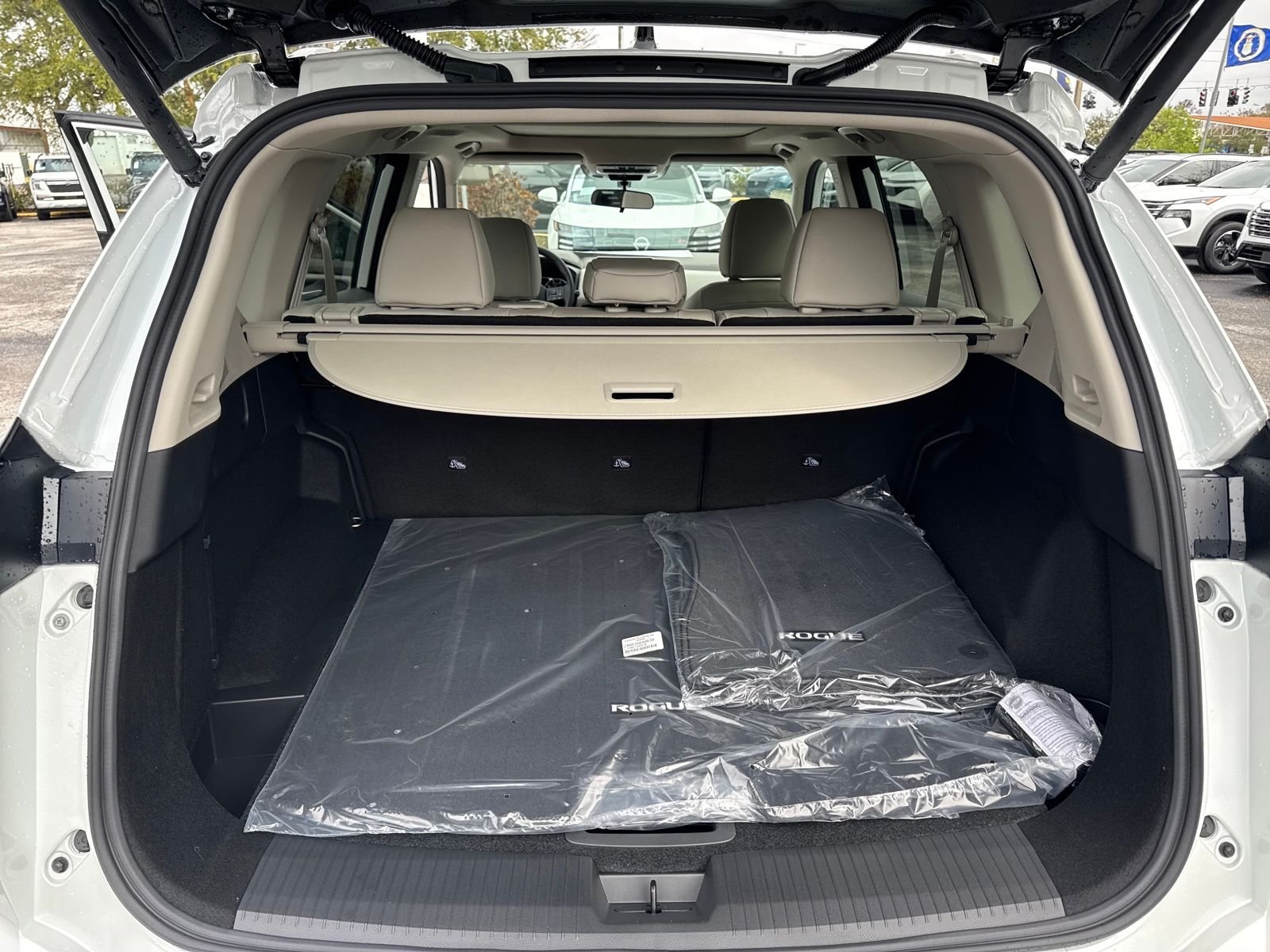 New 2026 Nissan Rogue Dark Armor 4D Sport Utility