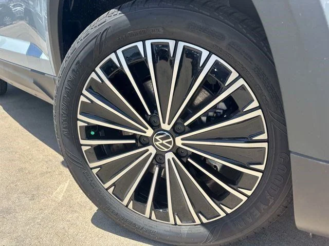 New 2026 Gray Volkswagen 1.5T SE image 8