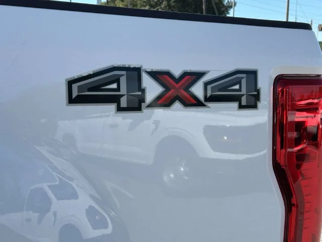Used 2017 White Ford XL image 10