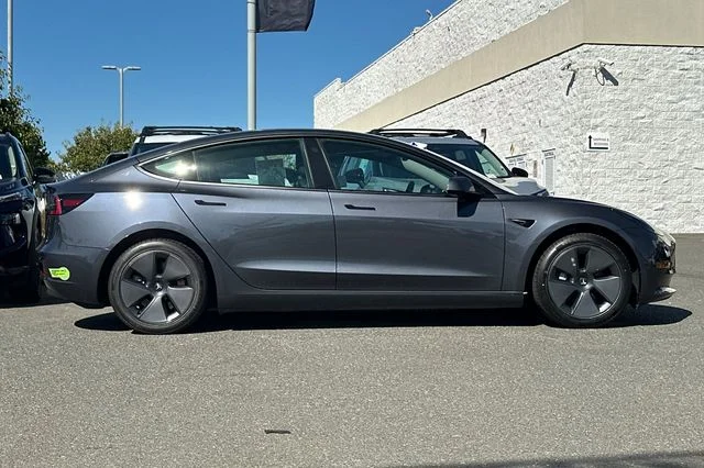 Used 2023  Tesla Base image 3