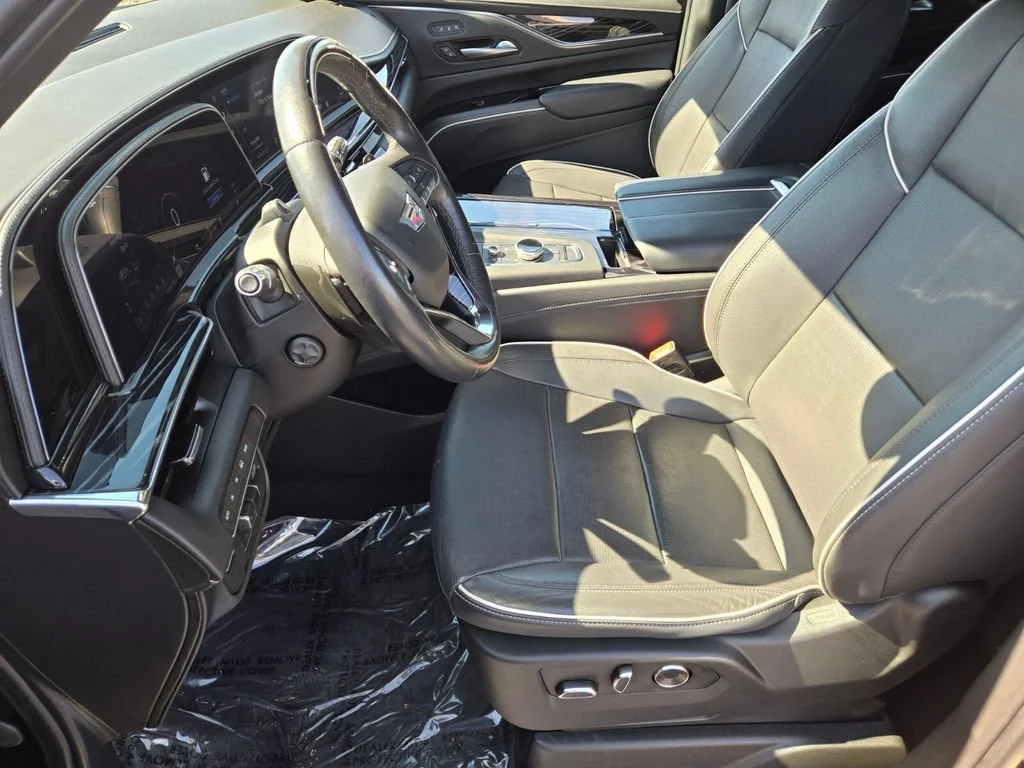 Used 2023 BLACK RAVEN Cadillac 4WD Sport image 10