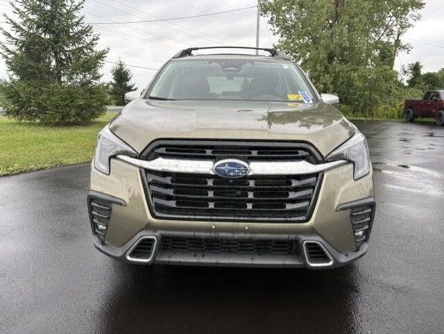 Used 2023 Autumn Green Metallic Subaru Touring image 5