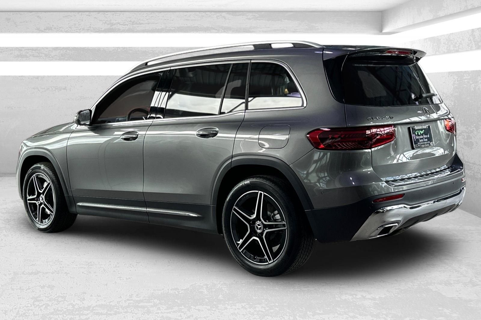 New 2026 Gray Mercedes-Benz GLB 250 image 6