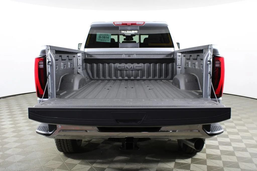 2026 GMC Sierra 3500HD SLT - Photo 7
