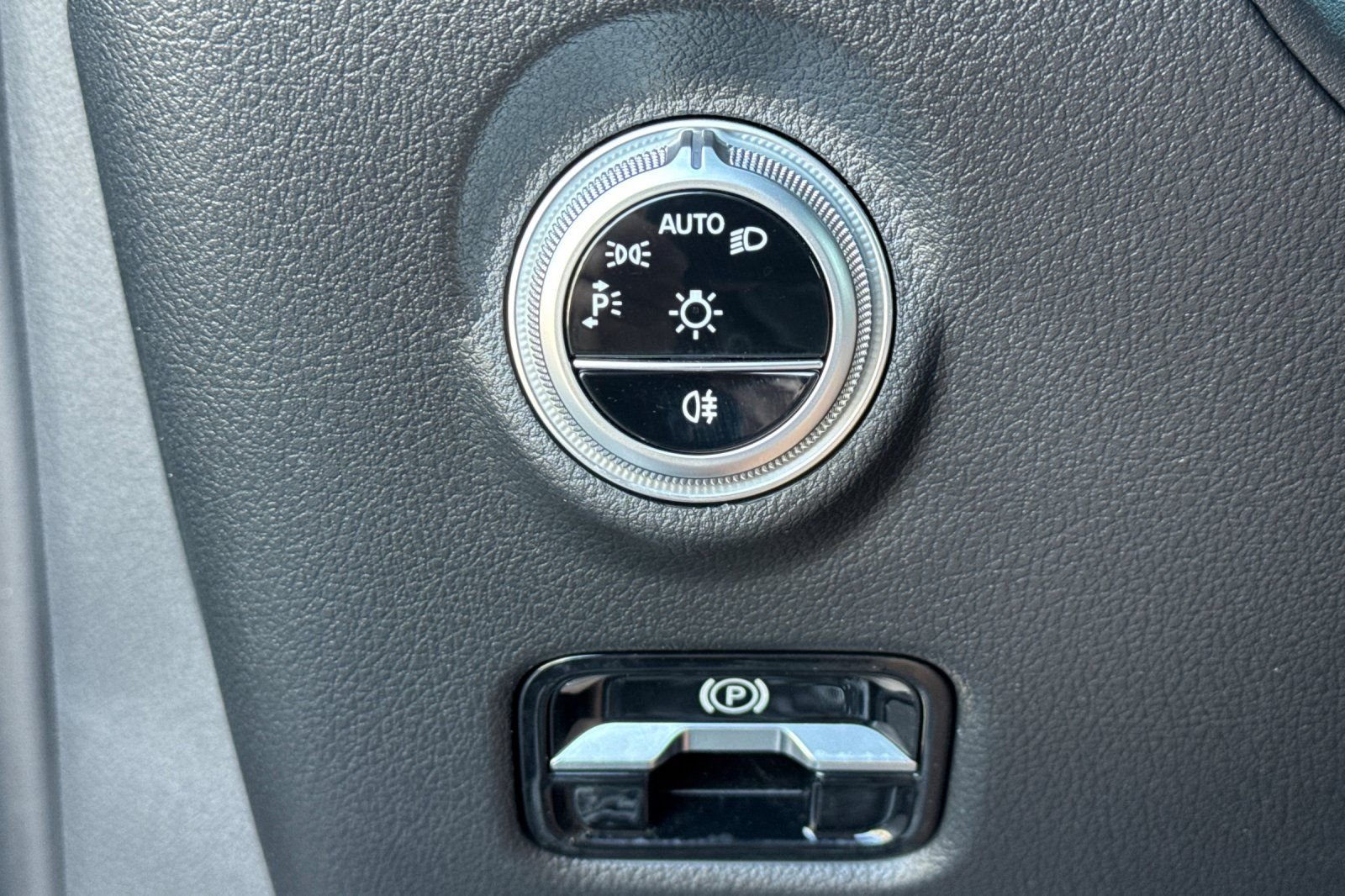 Certified Used 2025 Gray Mercedes-Benz C 300 image 31