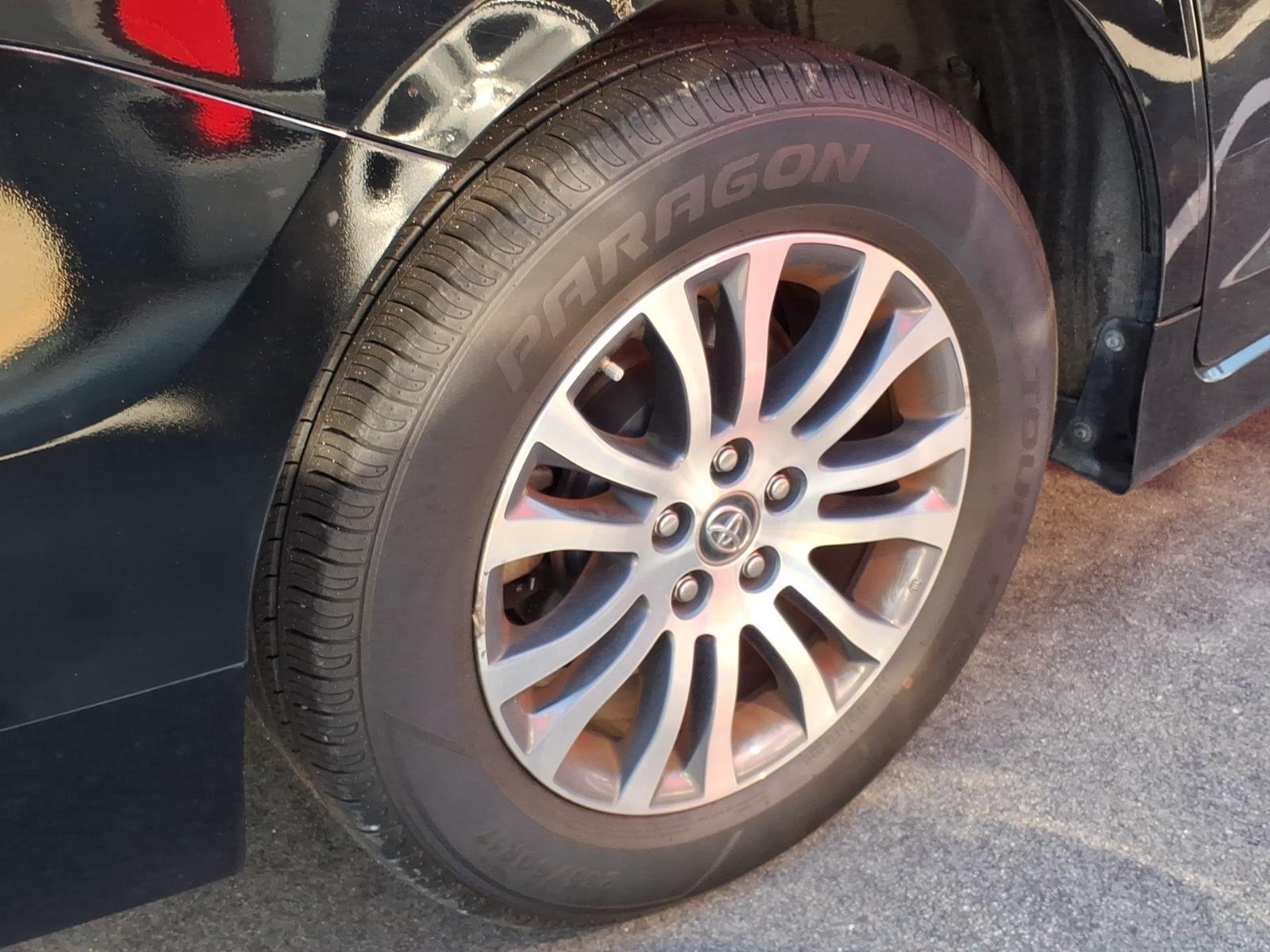 Used 2019 Midnight Black Metallic Toyota XLE image 11