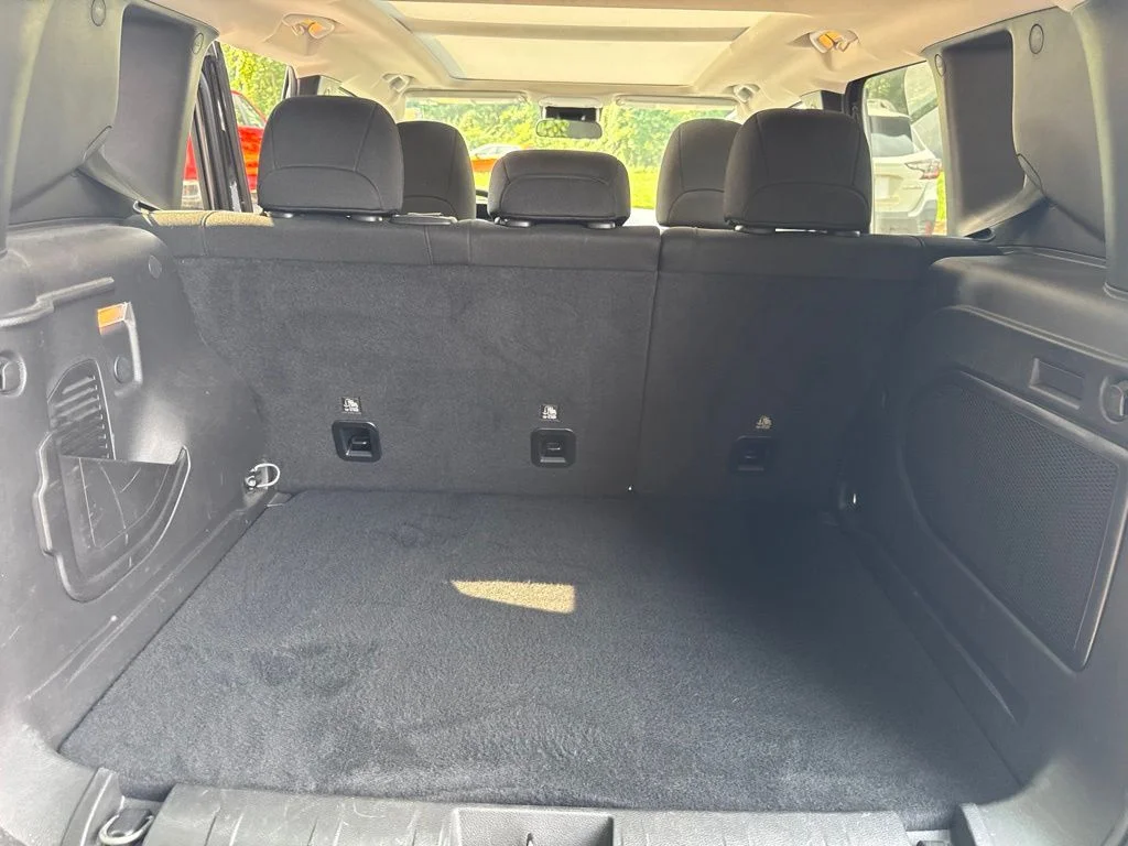 Used 2023 Black Jeep Latitude image 13