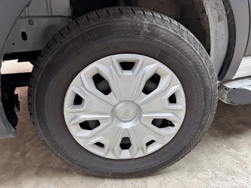 Certified Used 2025 Oxford White Ford Base image 33