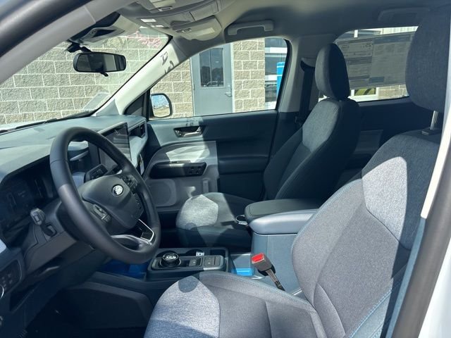New 2025 Space White Metallic Ford XLT image 12