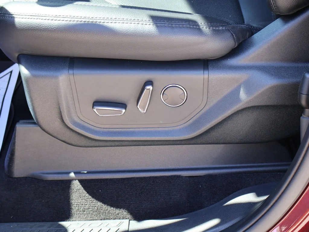 Used 2020 Red Ford Limited image 24