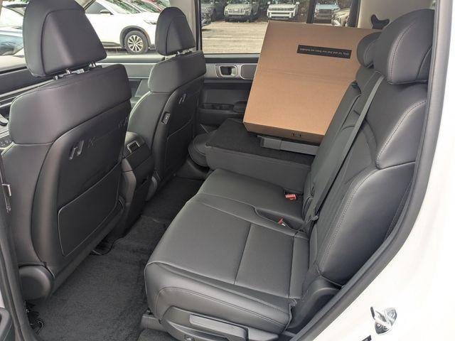 New 2026 White Hyundai SEL image 12