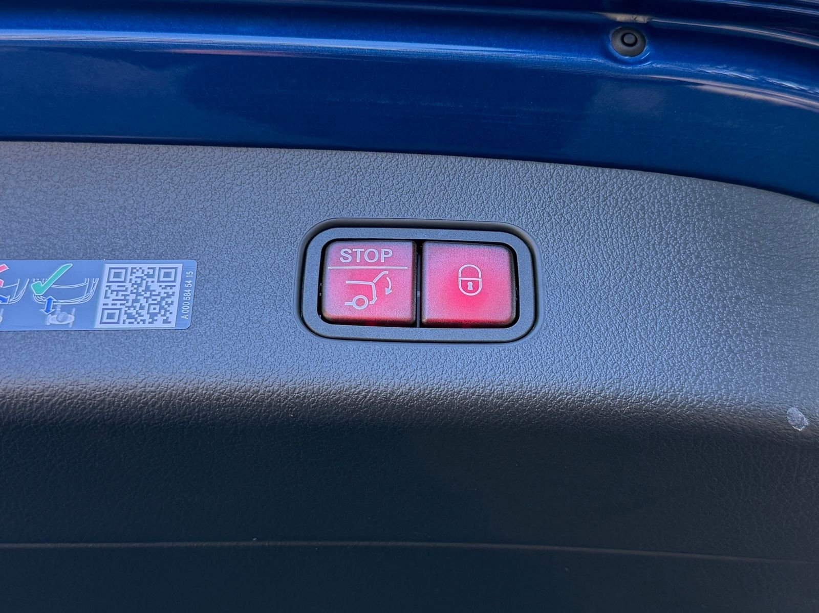 New 2026 Starling Blue Metallic Mercedes-Benz GLC 300 image 17