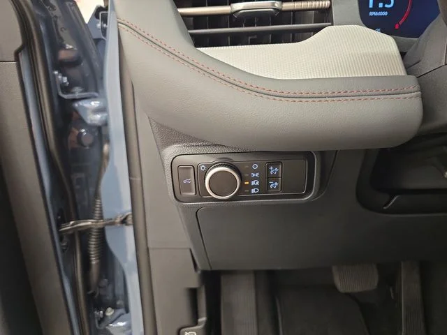 New 2027 Vapor Blue Metallic Ford Active image 39