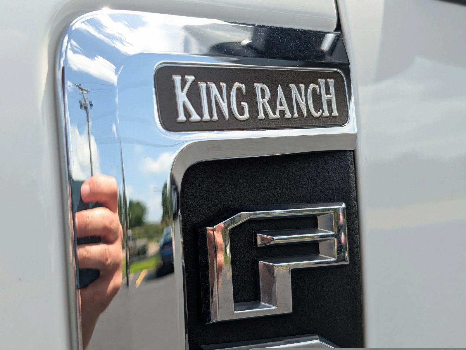 Used 2022 Star White Metallic Tri-Coat/Stone Gray Ford King Ranch image 33