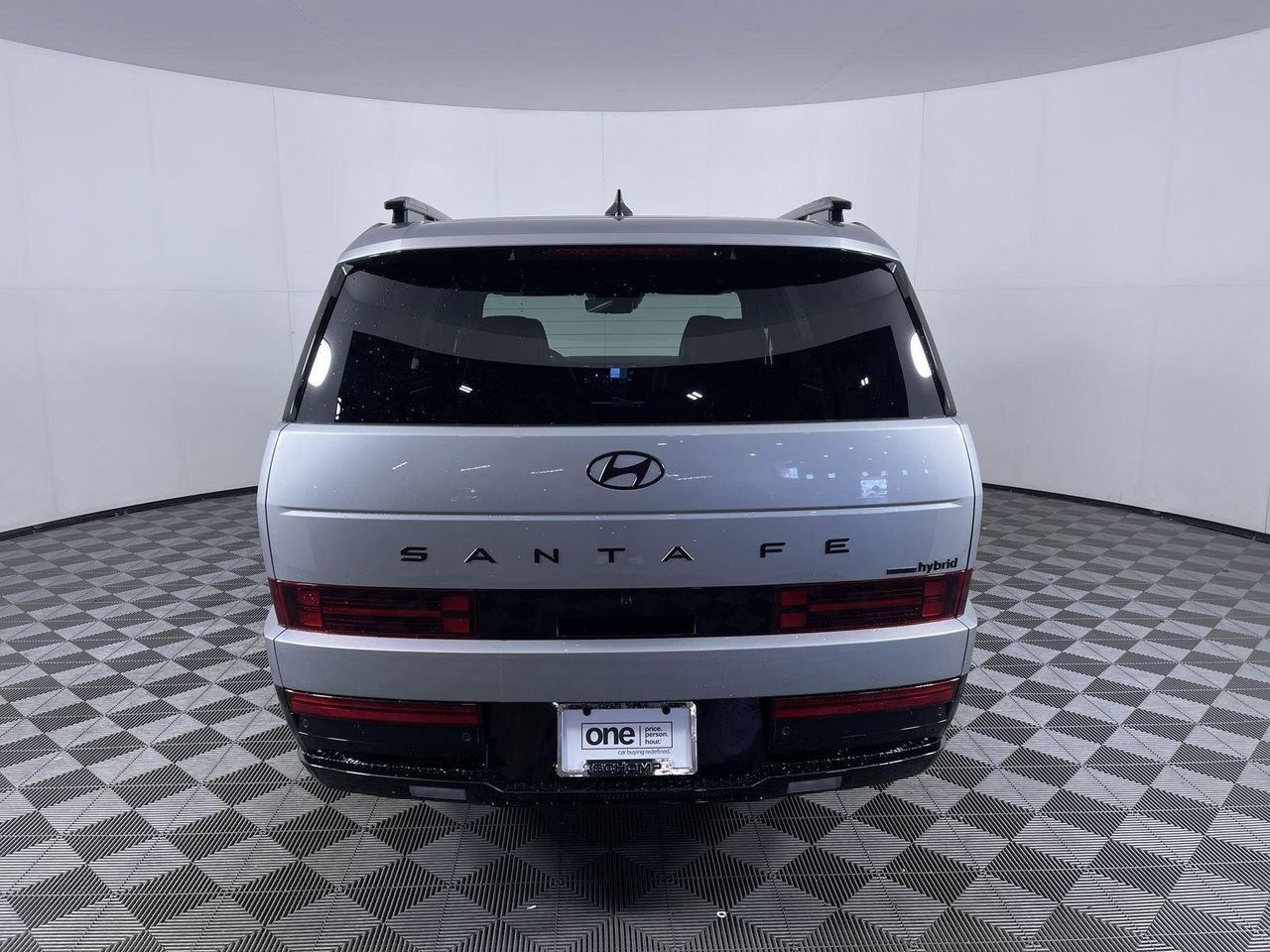 New 2026 Shimmering Silver Hyundai Calligraphy image 6