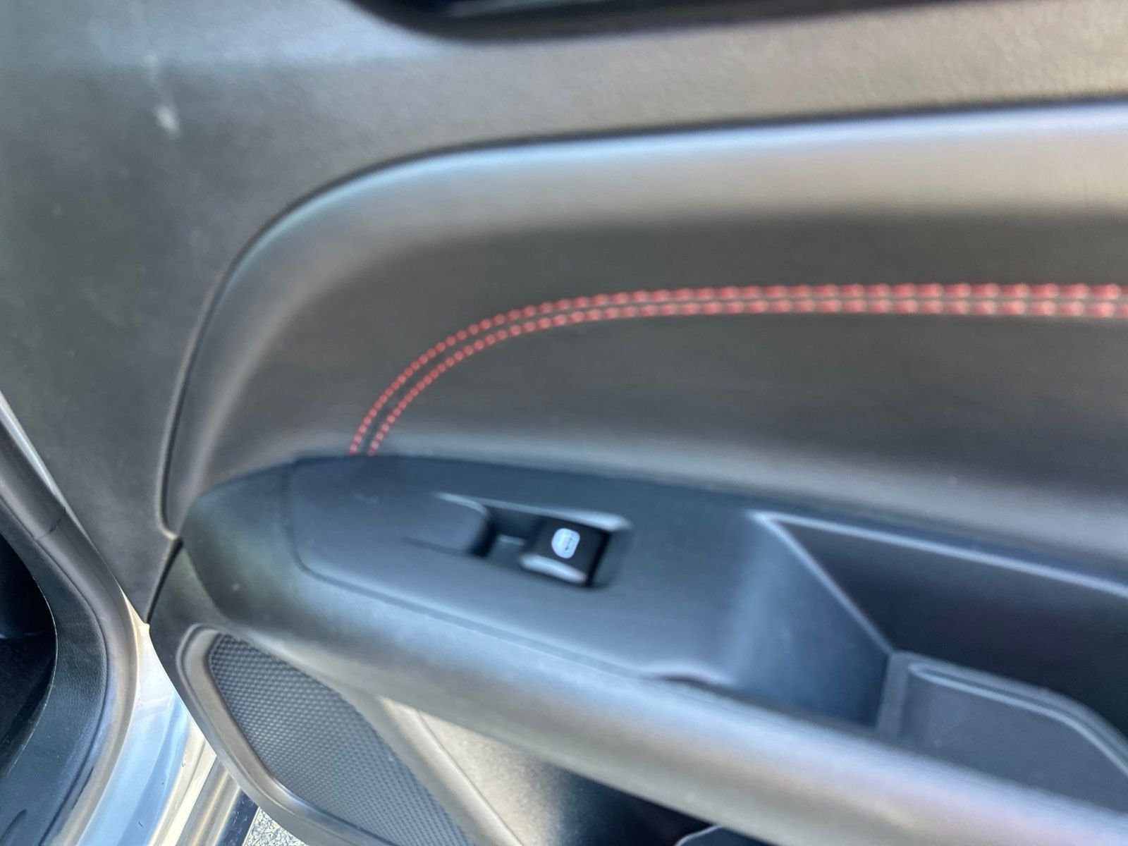 Used 2024 Silver Jeep Trailhawk image 33